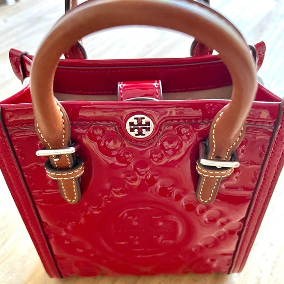 Tory Burch Two-Way π ππππππππ Patent/Vachetta Leather Tote - Picture 15 of 15